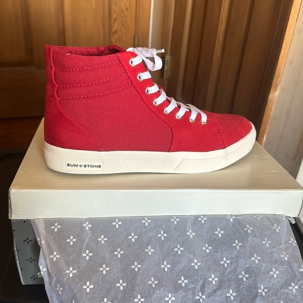 Sun Stone Men’s Red Jett Hi Top Sneakers Size 9, 10 and 11